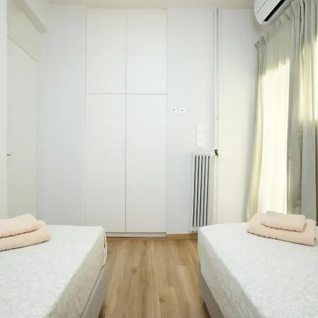 15 Min Walk To Acropolis, Modern And Cozy Base - Self Check-in *