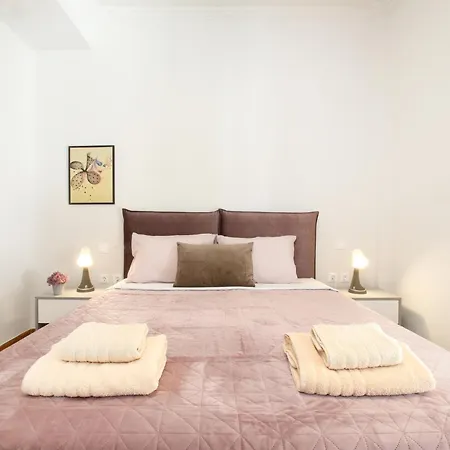 15 Min Walk To Acropolis, Modern And Cozy Base - Self Check-in Apartment Athens